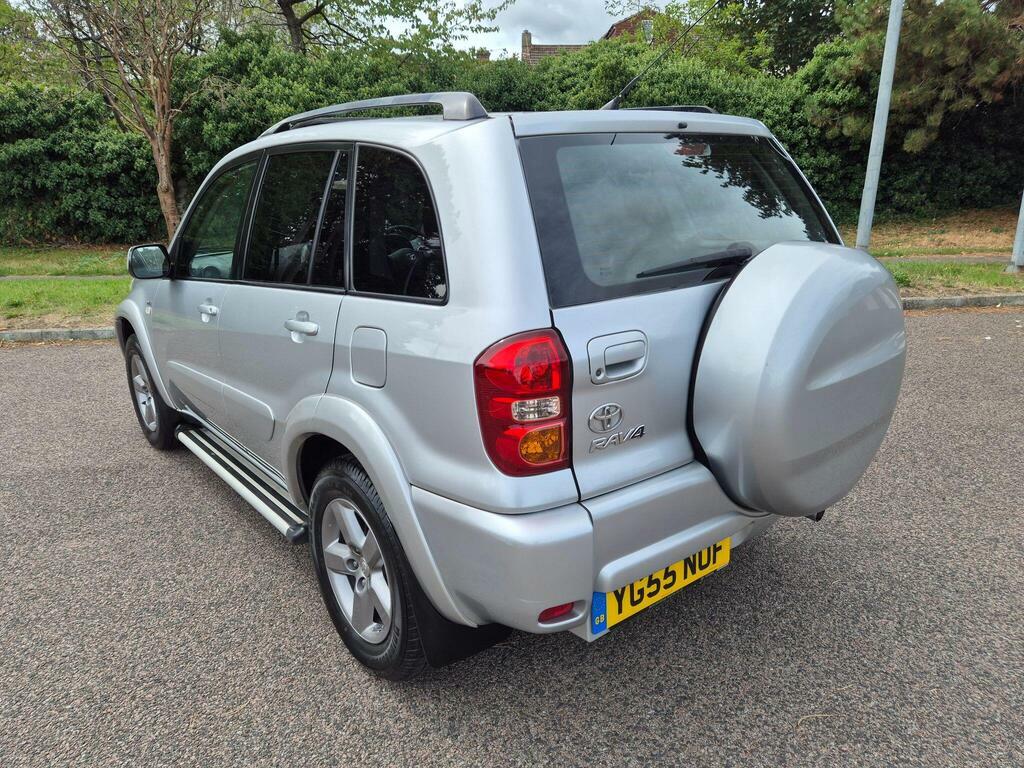 Toyota Rav 4 Xt3 Black #25