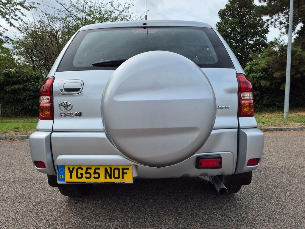 Toyota Rav 4 Xt3 Black #30