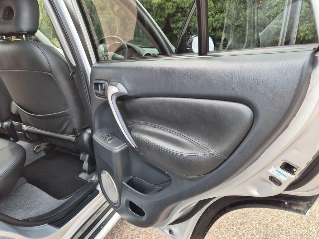 Toyota Rav 4 Xt3 Black #55