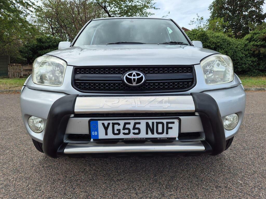 Toyota Rav 4 Xt3 Black #4