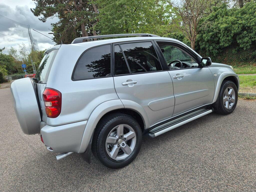 Toyota Rav 4 Xt3 Black #34