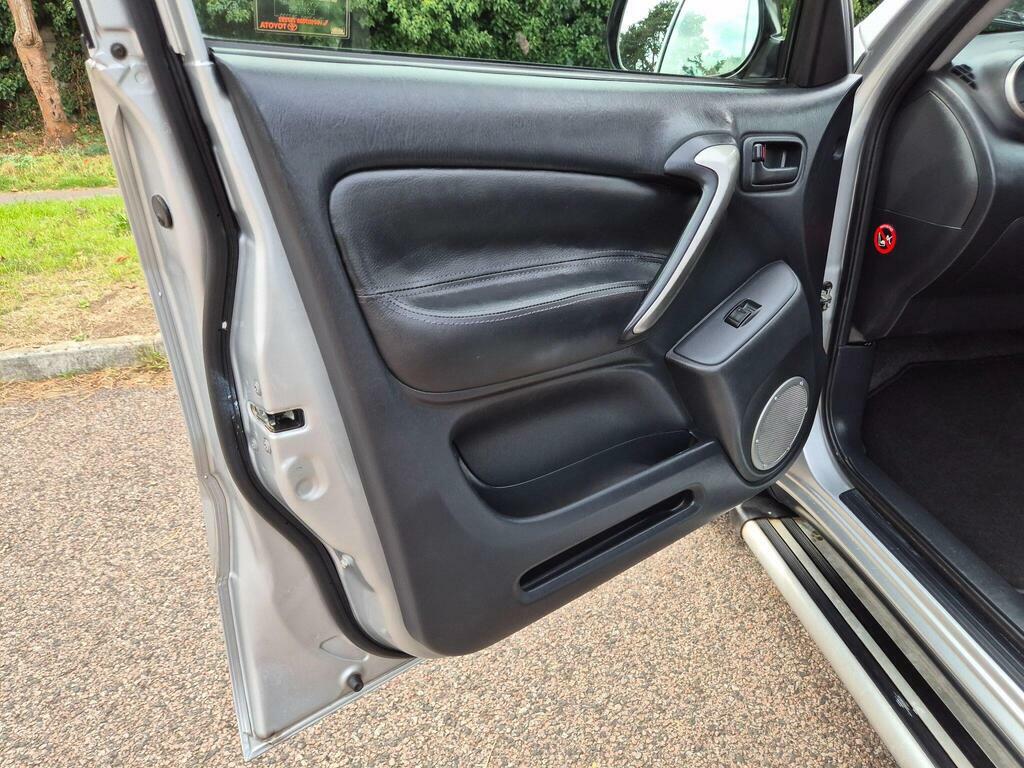 Toyota Rav 4 Xt3 Black #47