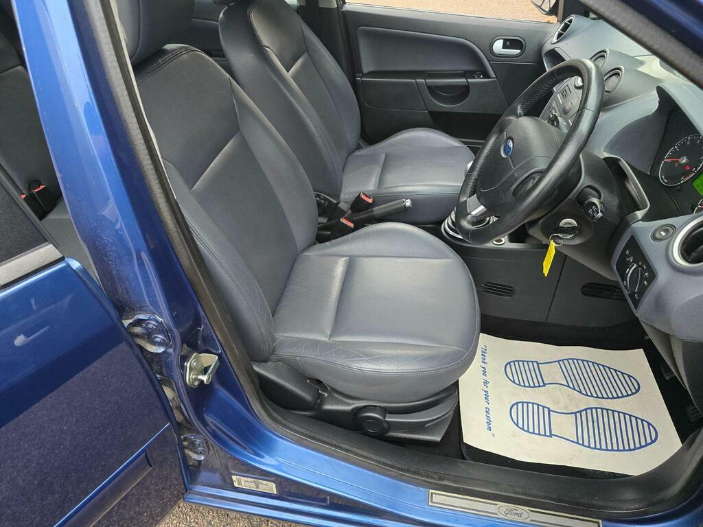 Ford Fiesta Zetec Climate 16V Blue #77