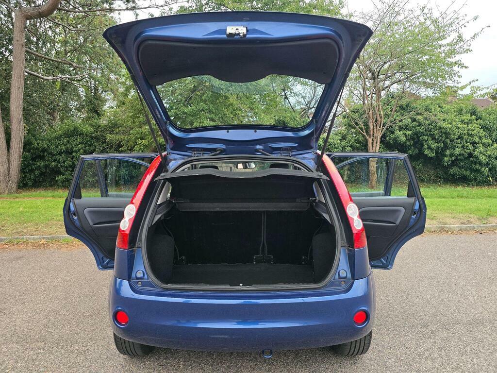 Ford Fiesta Zetec Climate 16V Blue #56