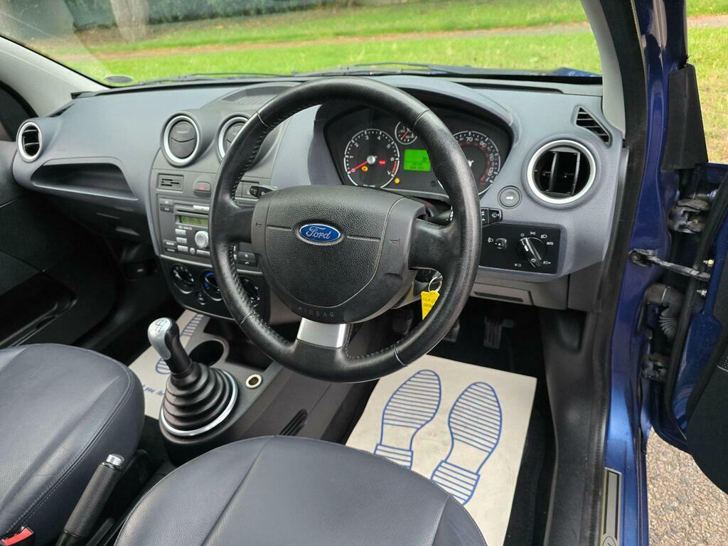 Ford Fiesta Zetec Climate 16V Blue #79