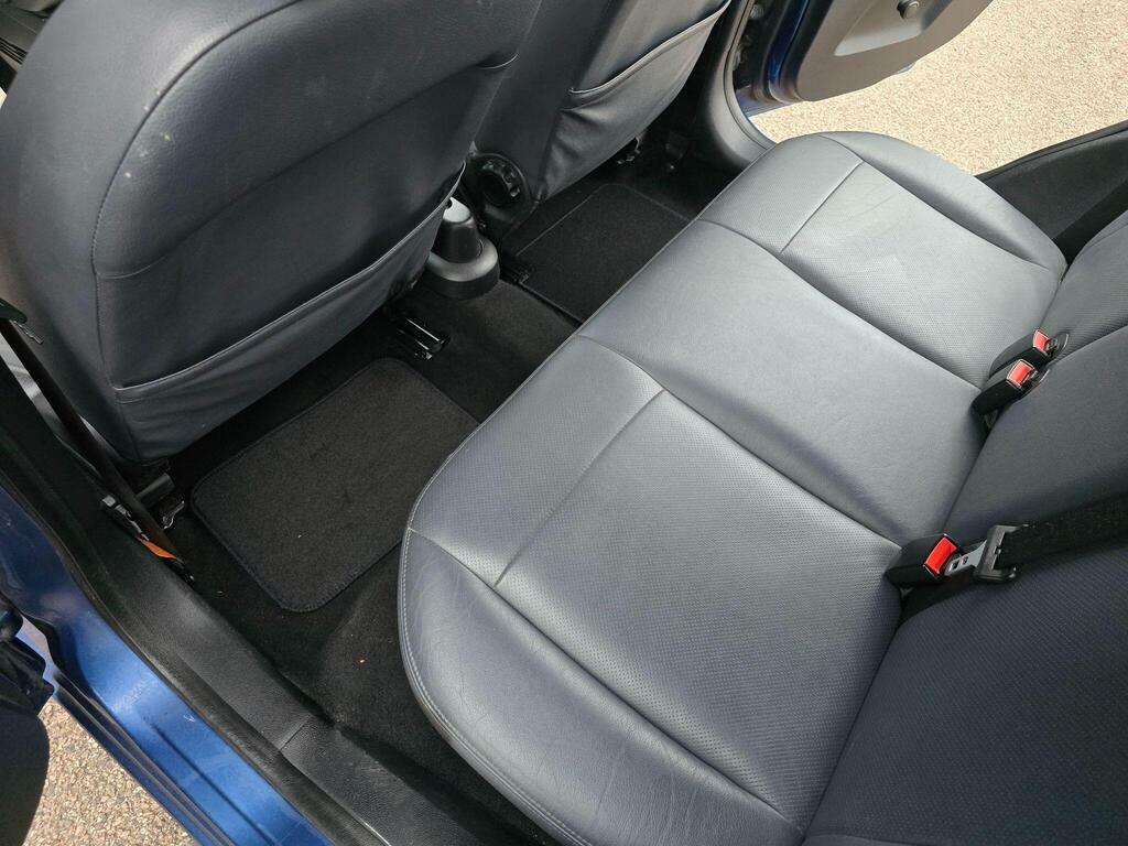 Ford Fiesta Zetec Climate 16V Blue #43