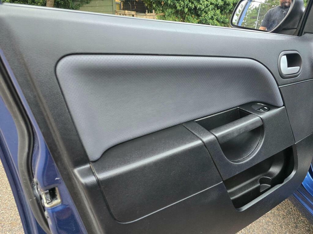 Ford Fiesta Zetec Climate 16V Blue #42
