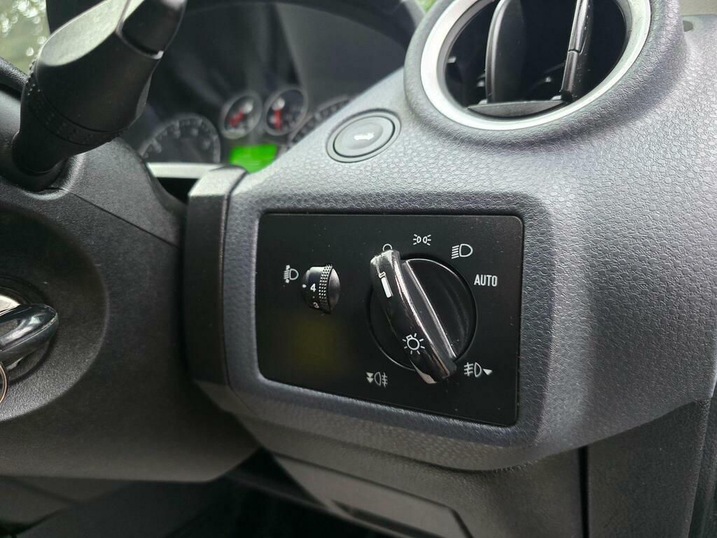 Ford Fiesta Zetec Climate 16V Blue #83