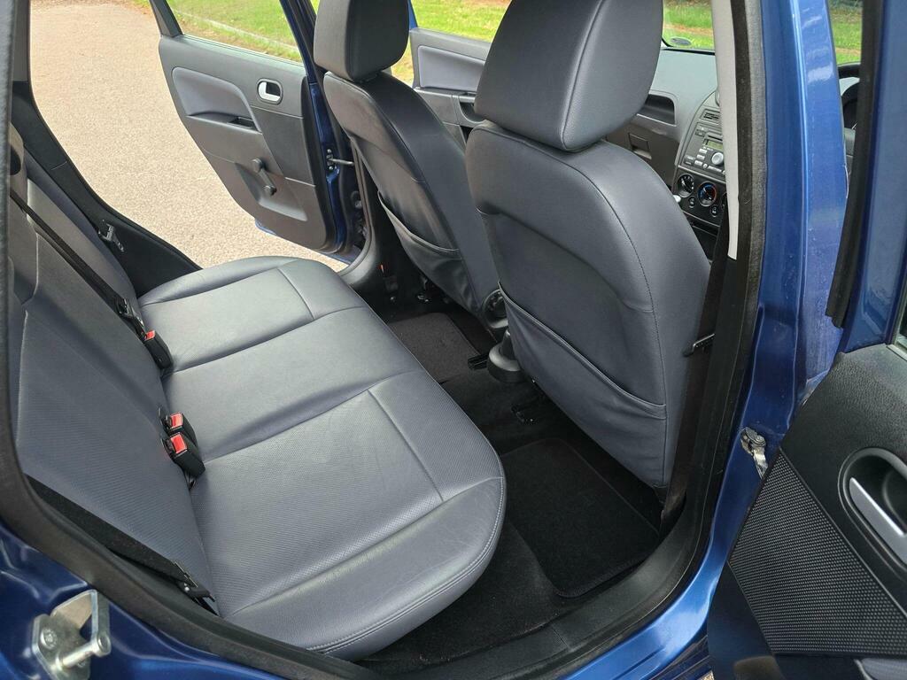 Ford Fiesta Zetec Climate 16V Blue #49