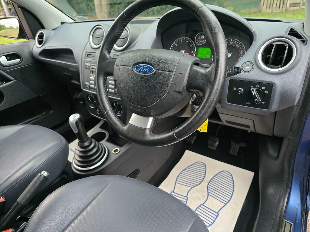 Ford Fiesta Zetec Climate 16V Blue #73