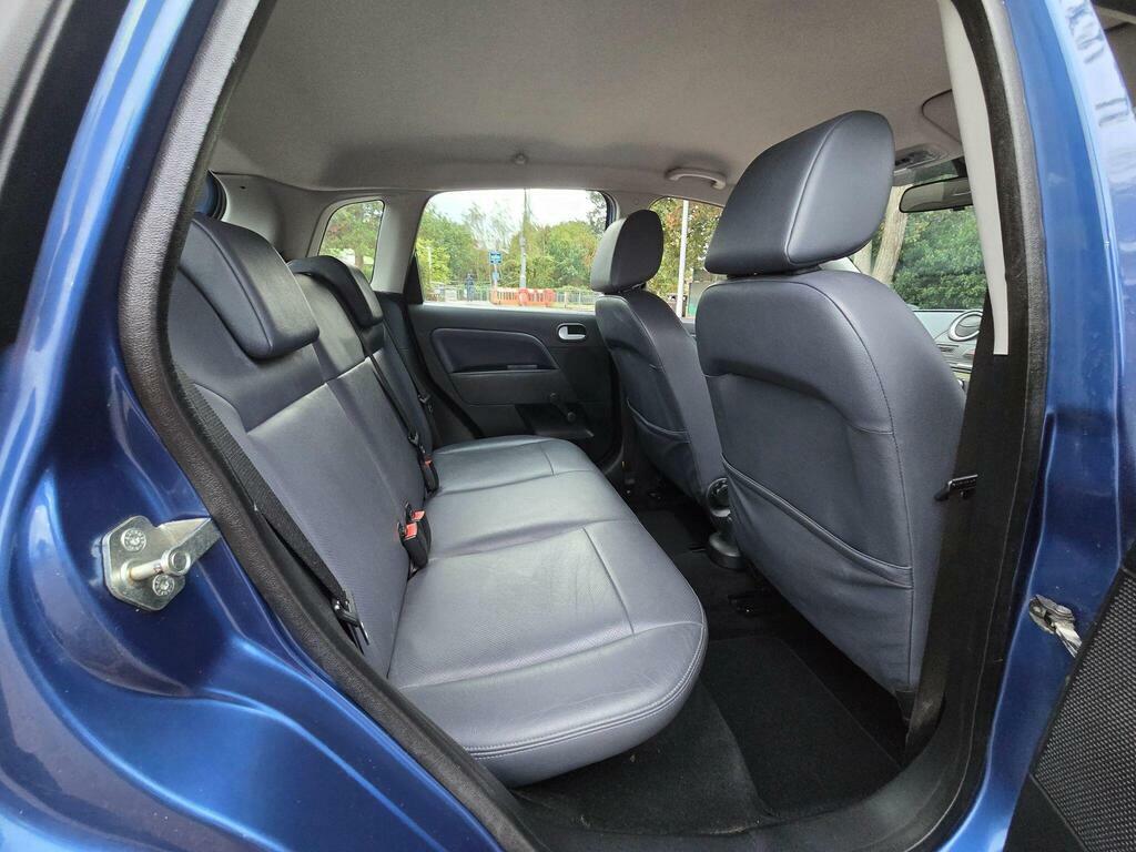 Ford Fiesta Zetec Climate 16V Blue #84