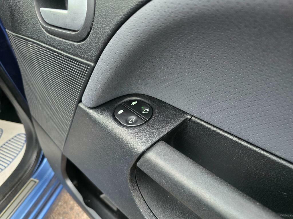 Ford Fiesta Zetec Climate 16V Blue #78