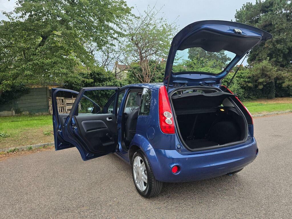 Ford Fiesta Zetec Climate 16V Blue #54