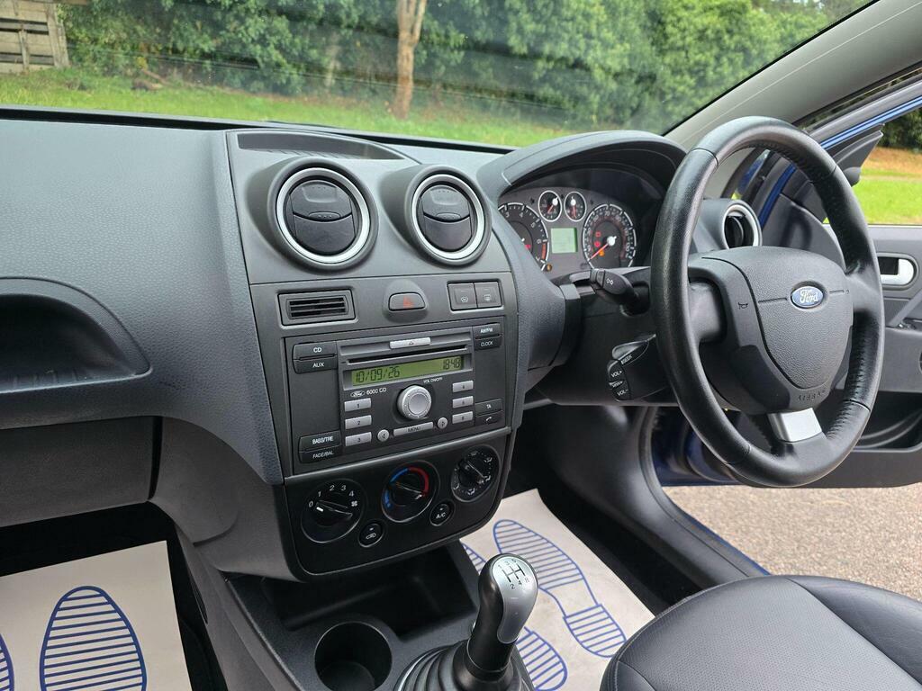 Ford Fiesta Zetec Climate 16V Blue #60