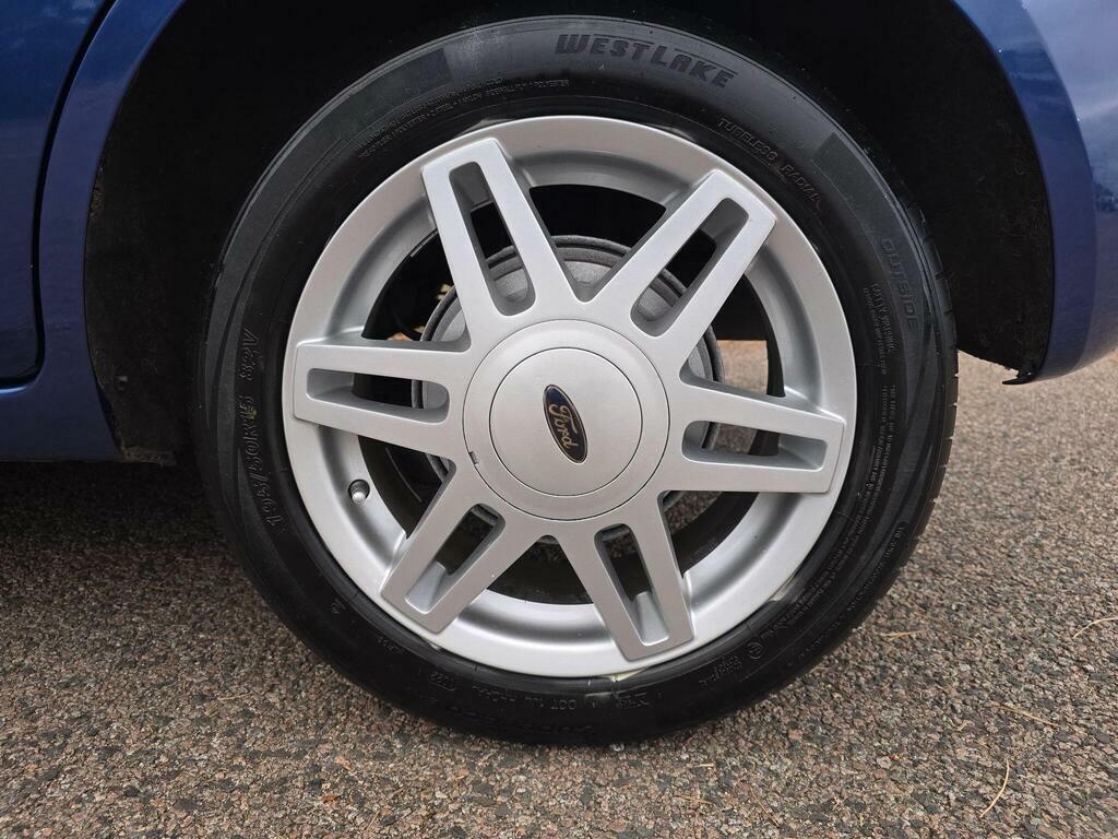 Ford Fiesta Zetec Climate 16V Blue #35