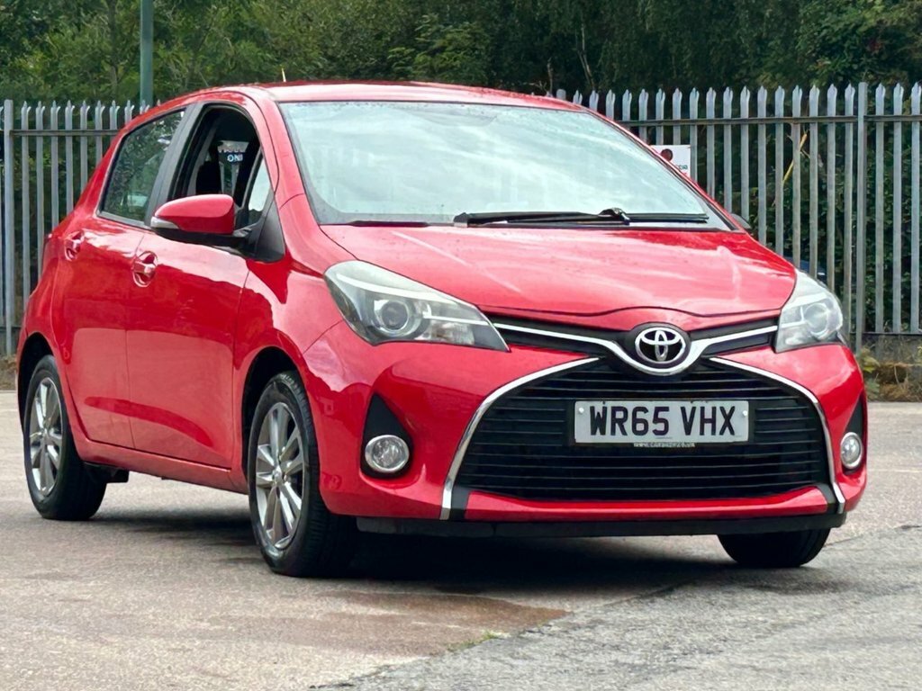 Toyota Yaris 1.3L Icon Red