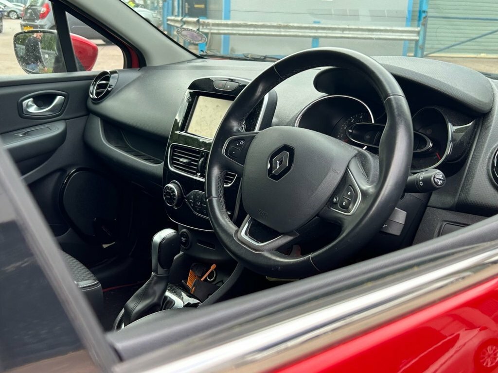 Renault Clio 1.5L Dynamique S Nav LG17SPZ Red #5