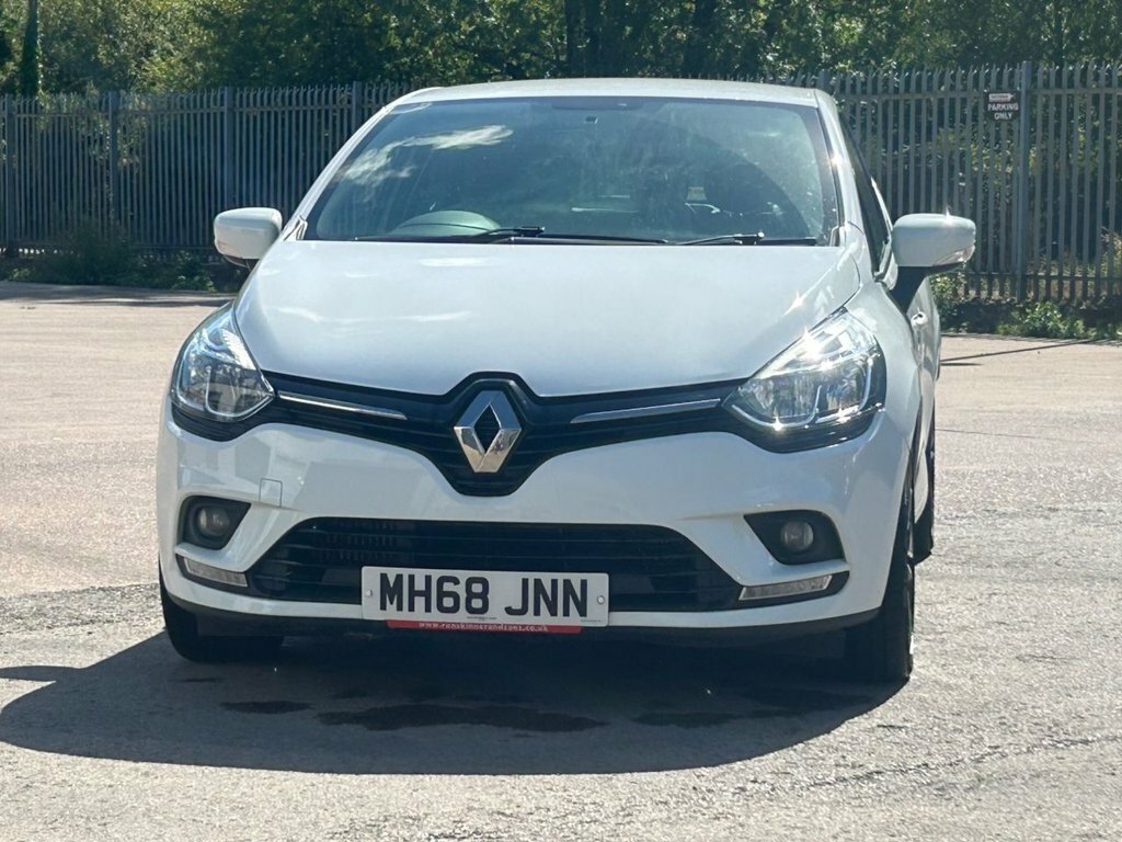 Renault Clio 0.9L Iconic White #2