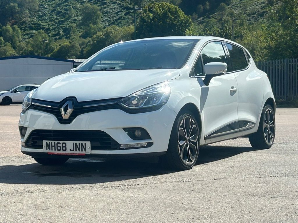 Renault Clio 0.9L Iconic White