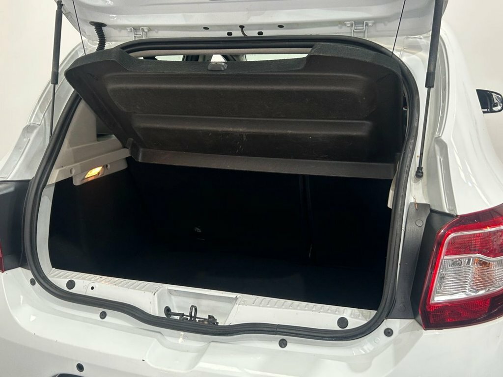 Dacia Sandero Stepway 0.9 Tce Laureate Euro 6 Ss Black #17