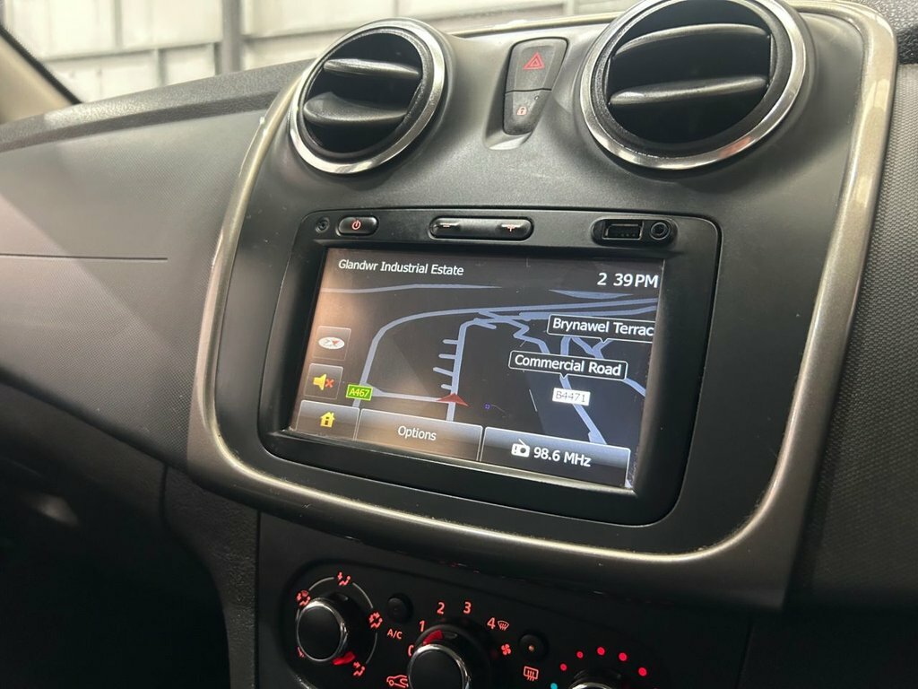 Dacia Sandero Stepway 0.9 Tce Laureate Euro 6 Ss Black #23