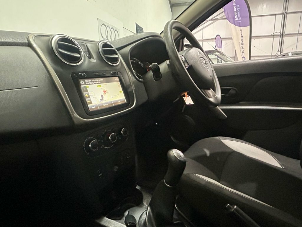 Dacia Sandero Stepway 0.9 Tce Laureate Euro 6 Ss Black #14
