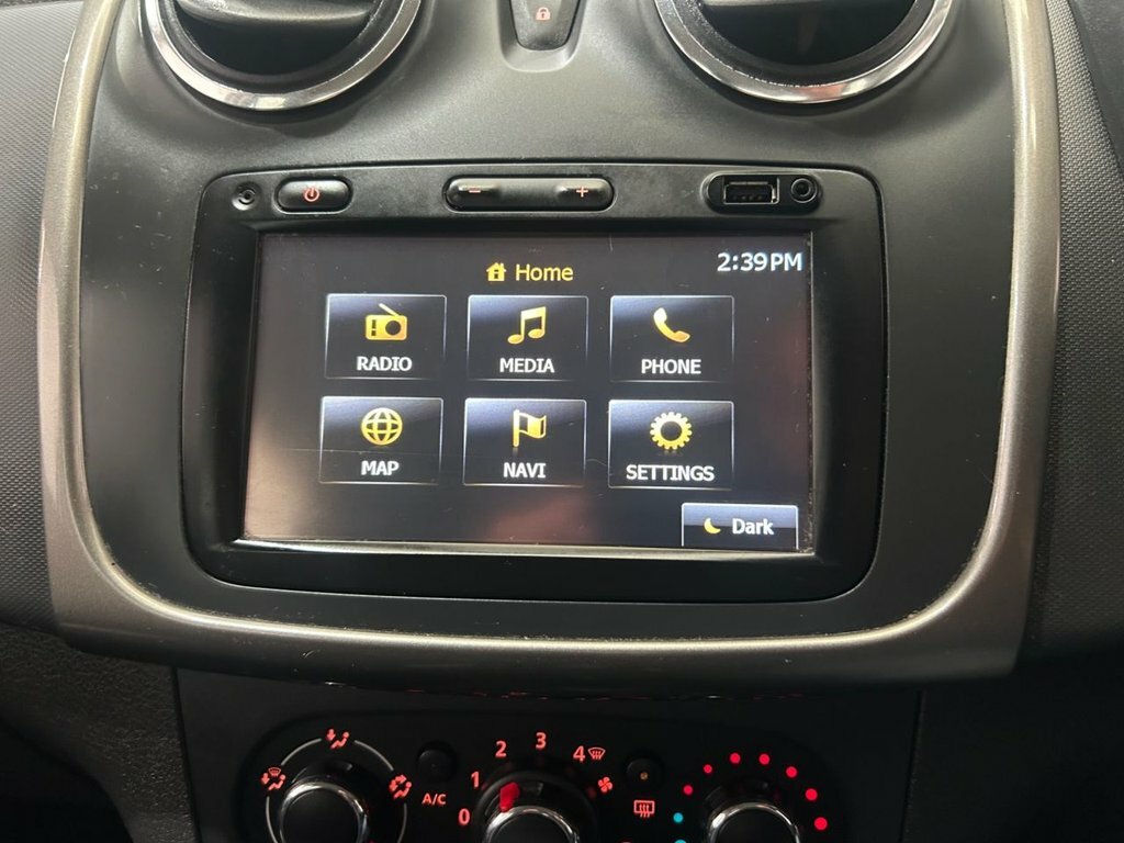 Dacia Sandero Stepway 0.9 Tce Laureate Euro 6 Ss Black #22