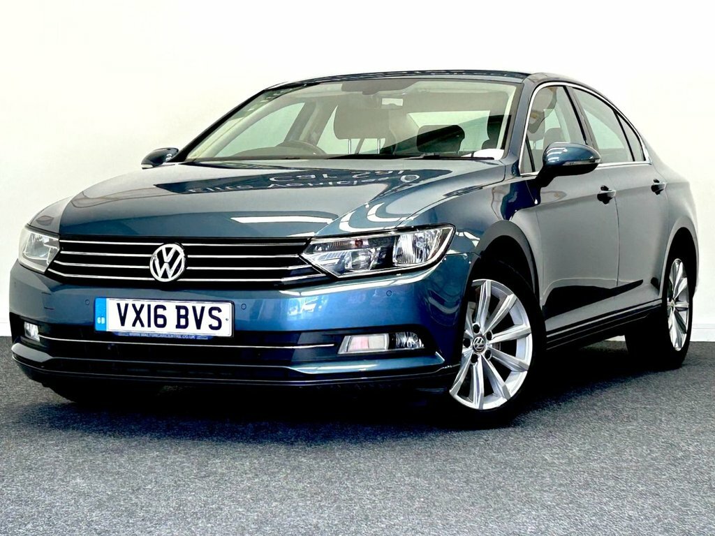 Volkswagen Passat Saloon Blue