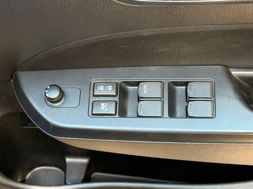 Suzuki Swift 1.2 Sz3 Silver #24