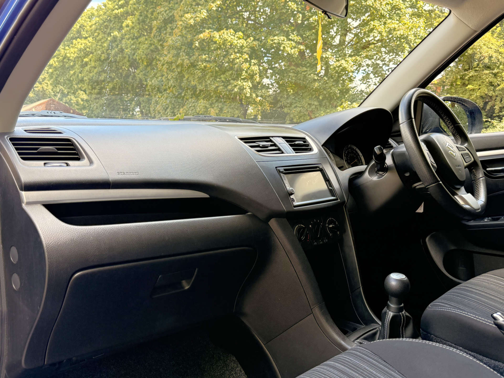 Suzuki Swift Sz-l Hatchback Euro 6 Blue #4