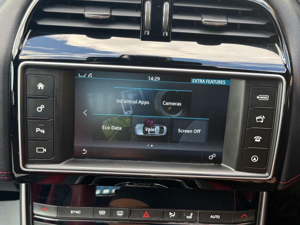 Jaguar XE Xe Portfolio D Green #23