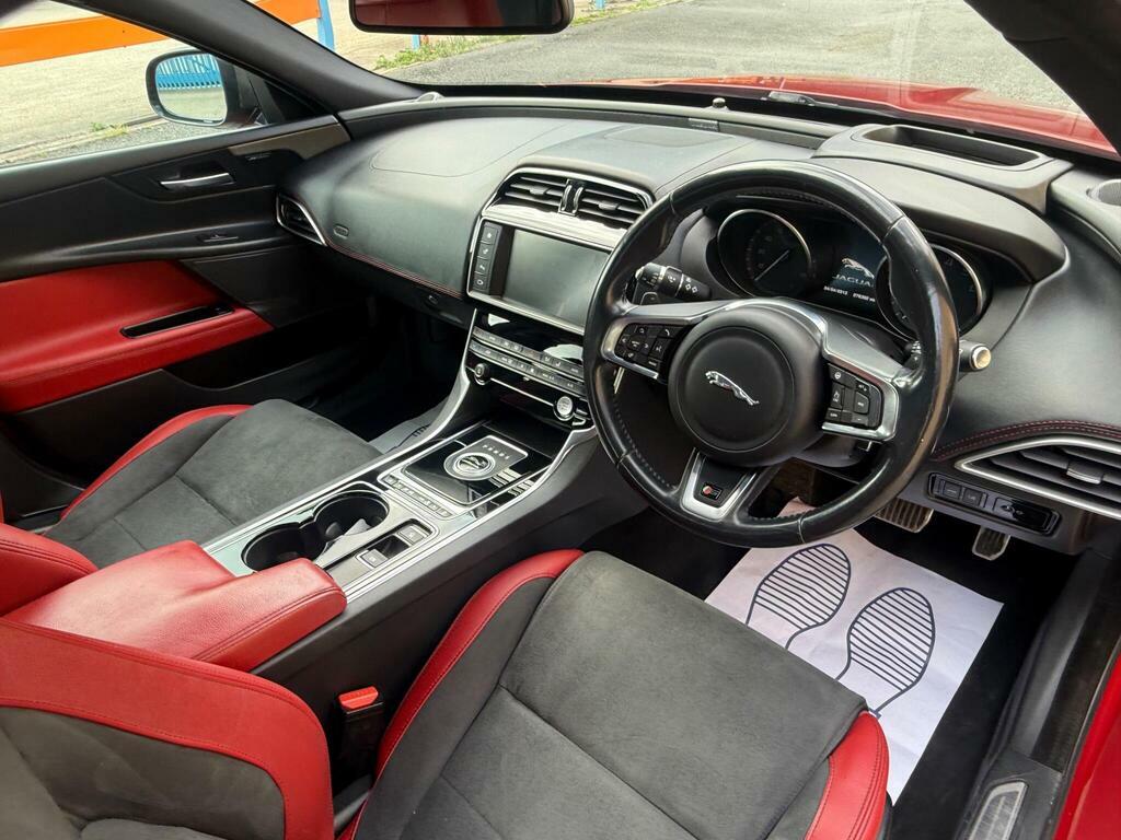 Jaguar XE Xe Portfolio D Green #12