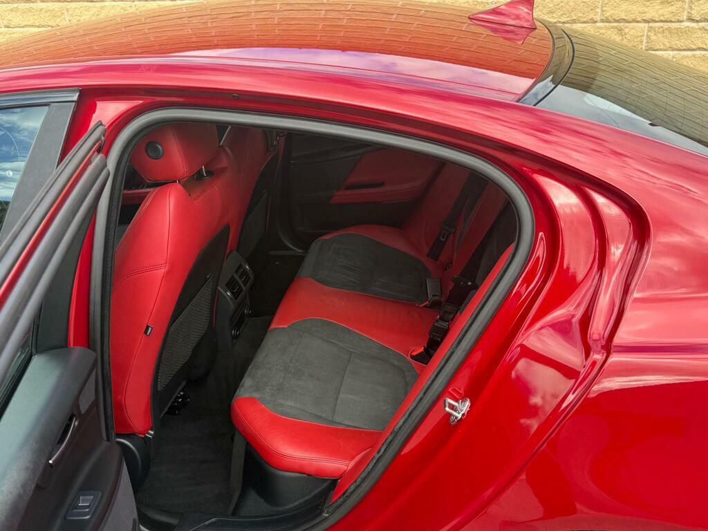 Jaguar XE Xe Portfolio D Green #14