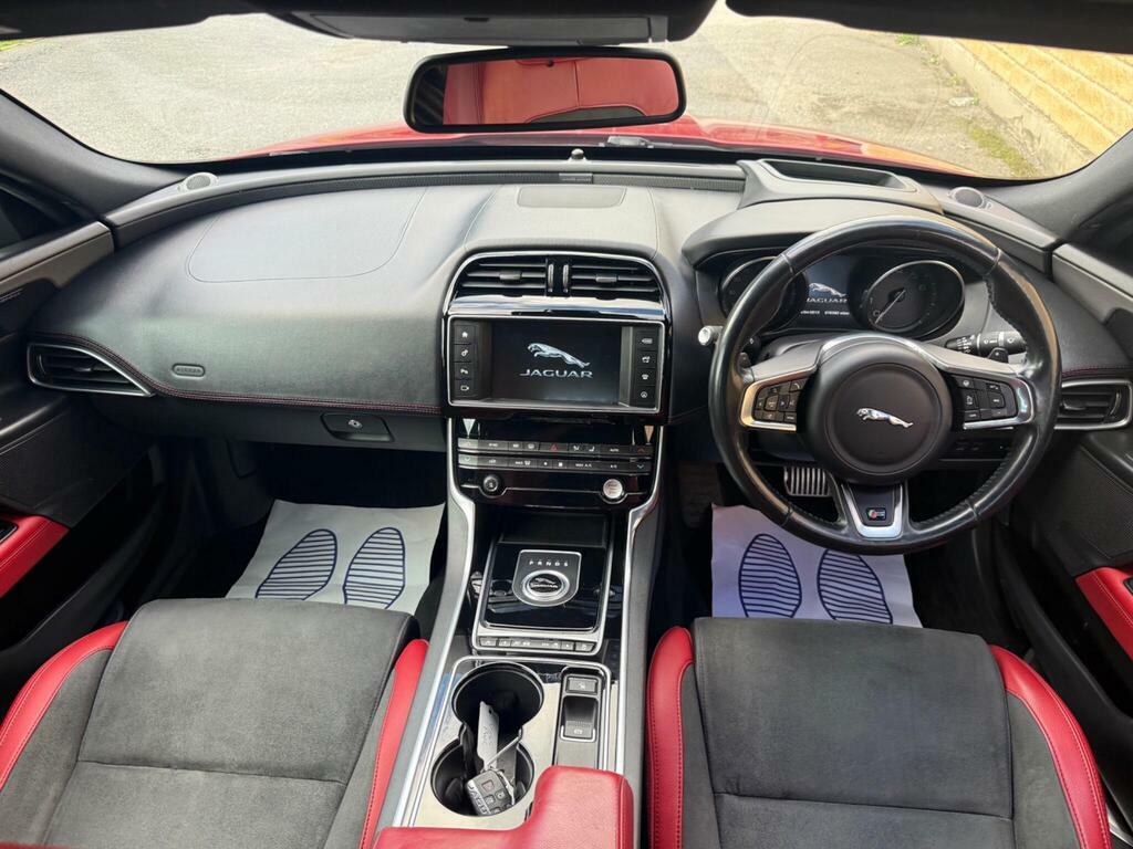 Jaguar XE Xe Portfolio D Green #17