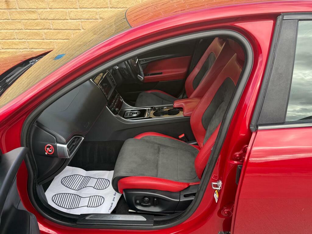 Jaguar XE Xe Portfolio D Green #15
