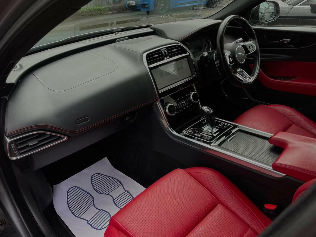 Jaguar XE Saloon Red #16