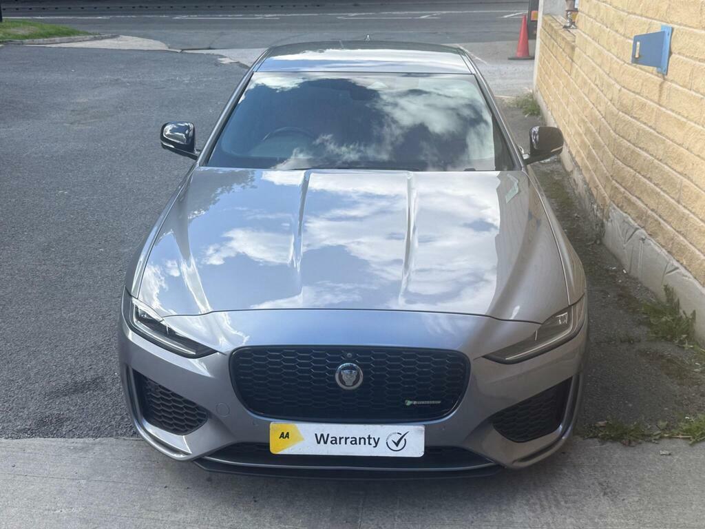 Jaguar XE Saloon Red #10