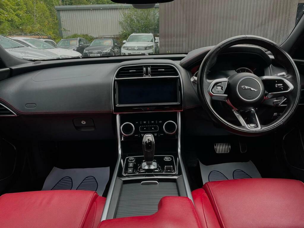 Jaguar XE Saloon Red #23