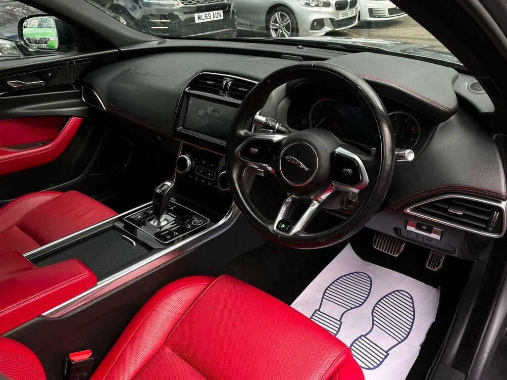 Jaguar XE Saloon Red #12