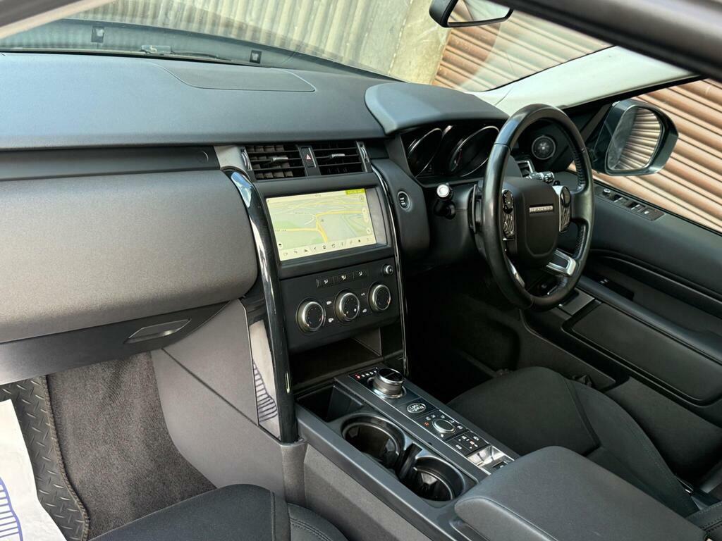 Land Rover Discovery 3.0 Sd6 Hse Black #18