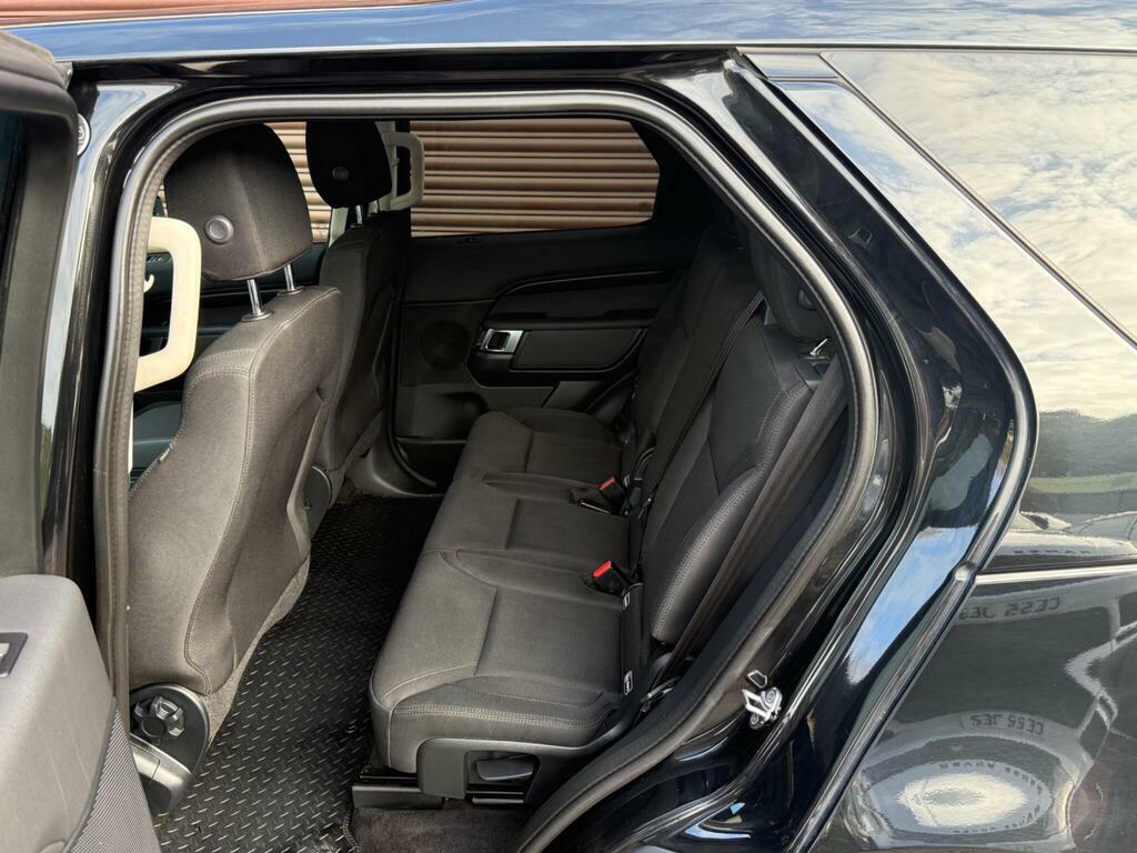 Land Rover Discovery 3.0 Sd6 Hse Black #15