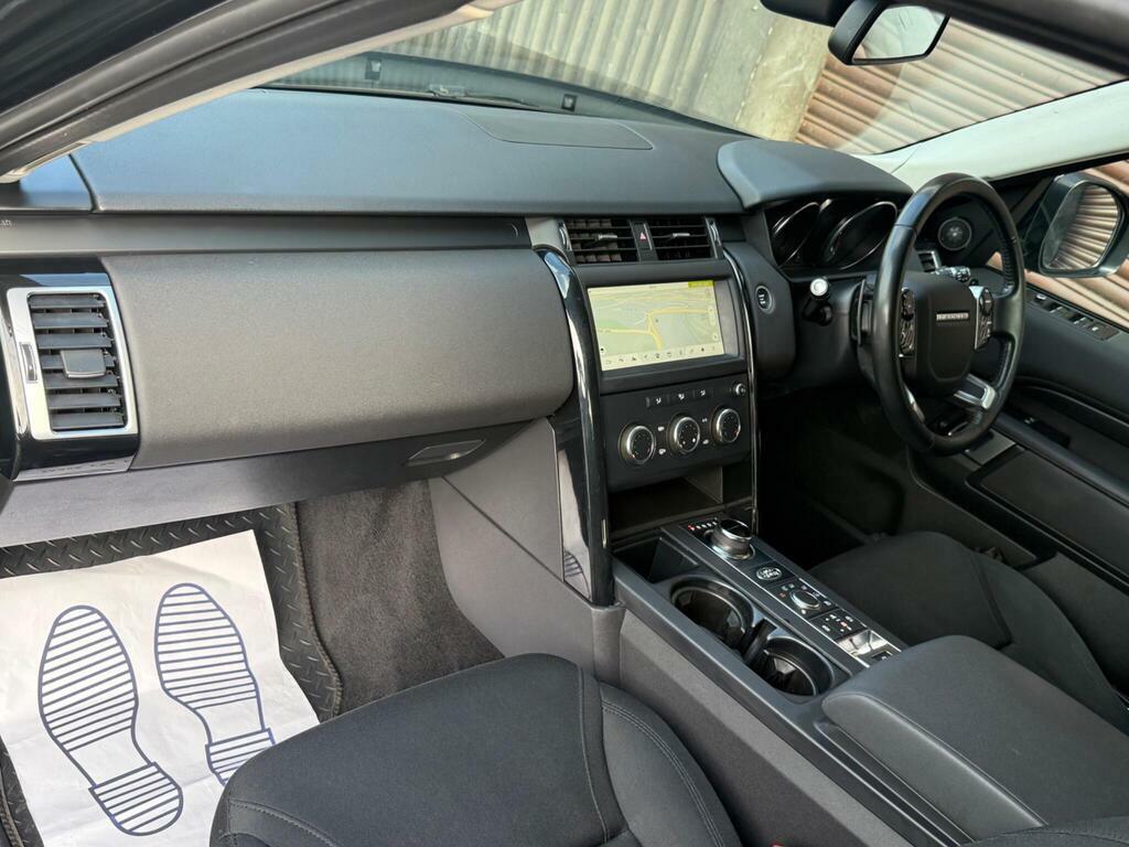 Land Rover Discovery 3.0 Sd6 Hse Black #17