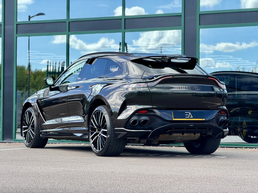Aston Martin DBX 4.0 V8 707 Green