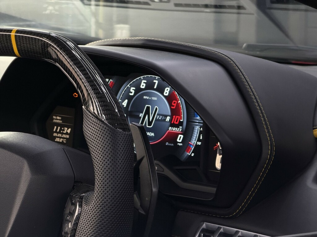 Lamborghini Aventador S  #62