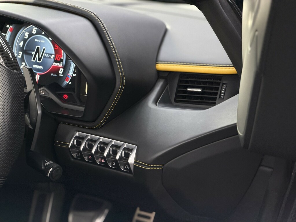 Lamborghini Aventador S  #68