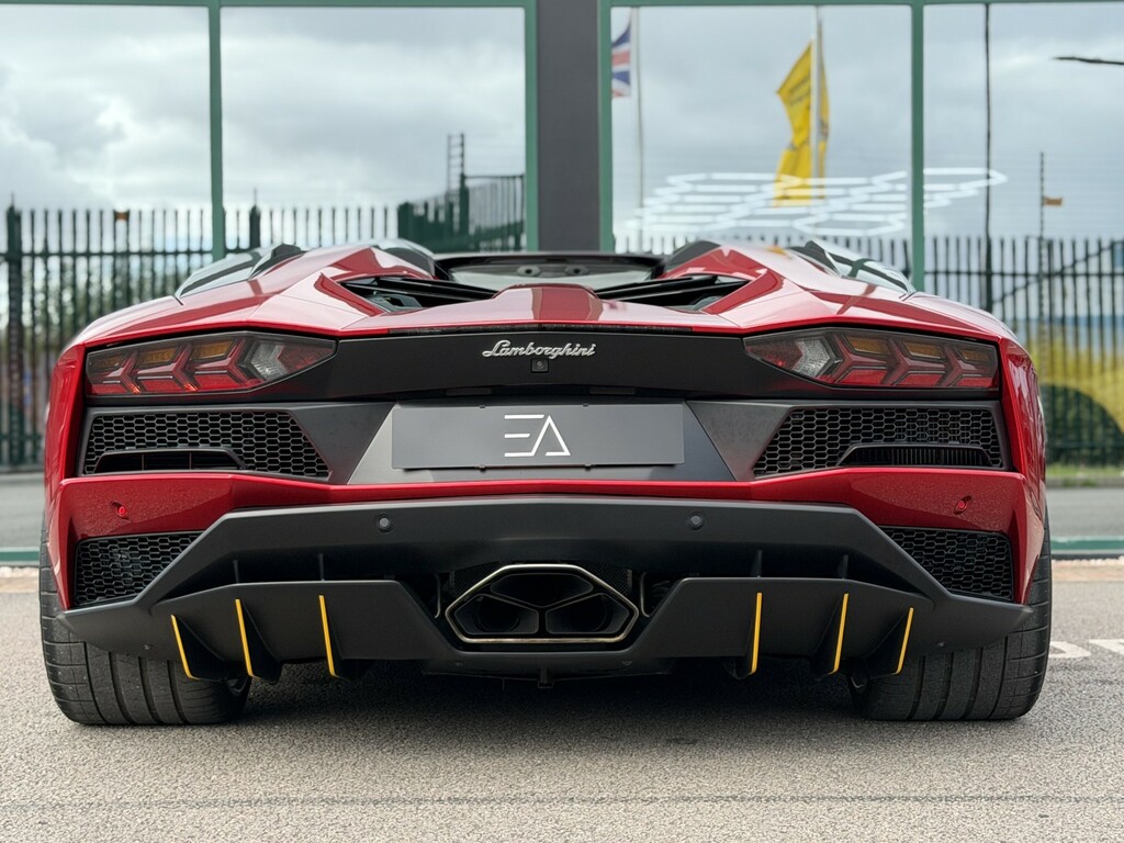 Lamborghini Aventador S  #8