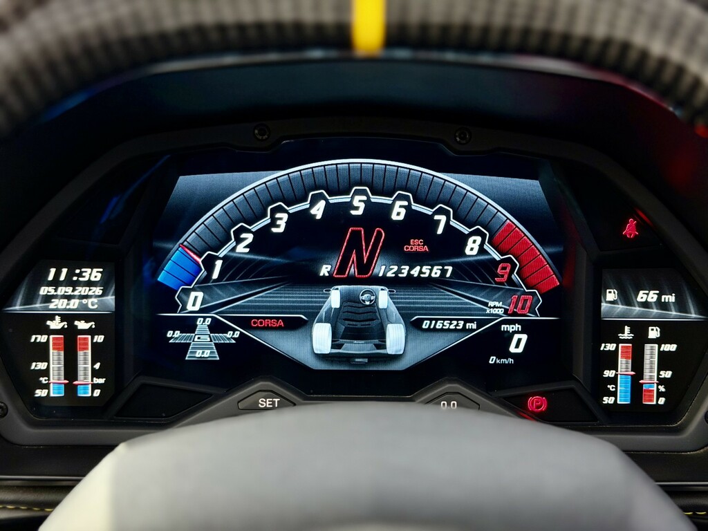 Lamborghini Aventador S  #65