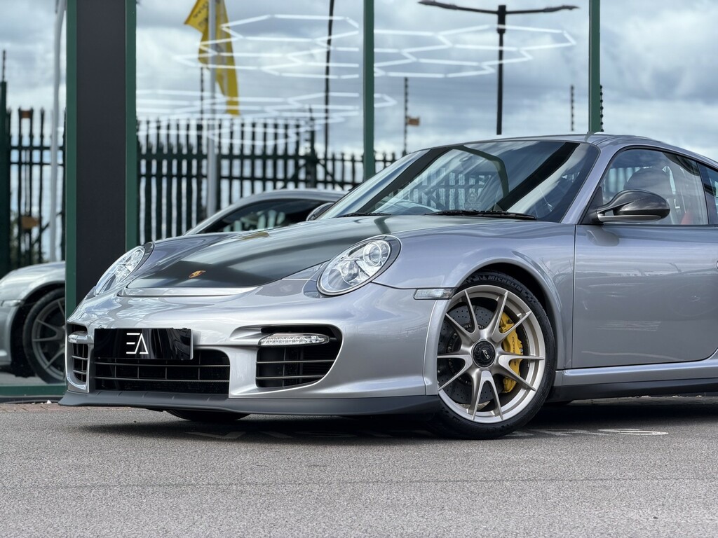 Porsche 911 Gt3 Rs Pdk Silver #23