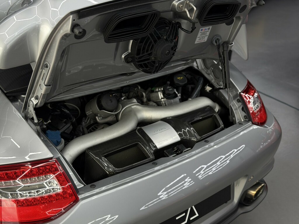 Porsche 911 Gt3 Rs Pdk Silver #82