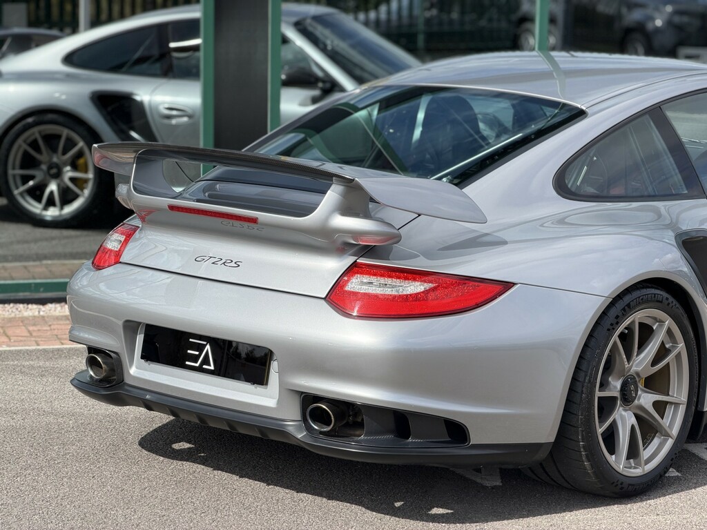Porsche 911 Gt3 Rs Pdk Silver #44